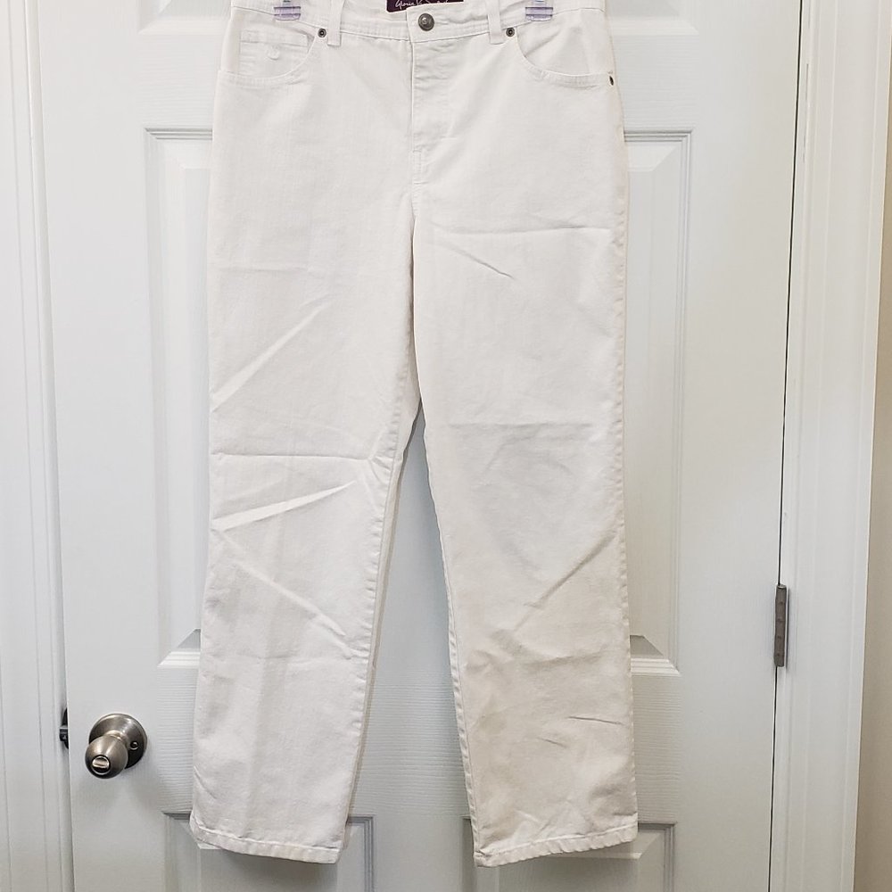 Gloria Vanderbilt, white jeans, pants, size 8 short